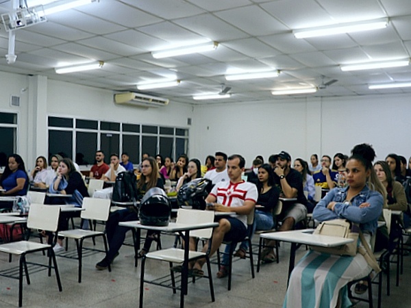 CONHECIMENTOS GERAIS E ATUALIDADES: DIVERSOS 