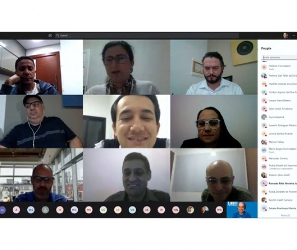 Coordenadores e professores da FAACZ durante capacitação docente. Foto: Divulgação