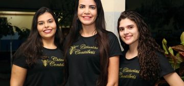 As estudantes Brenda Santana, Isabela Luiza e Kamila Locateli foram aprovadas no 1º Exame Nacional de Suficiência de 2019. Foto: Ariel Cerri