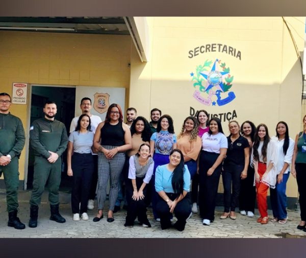 Visita técnica aproximou acadêmicos da rotina da unidade e reforçou os aprendizados da disciplina de Direito Penal. Fotos: Divulgação.