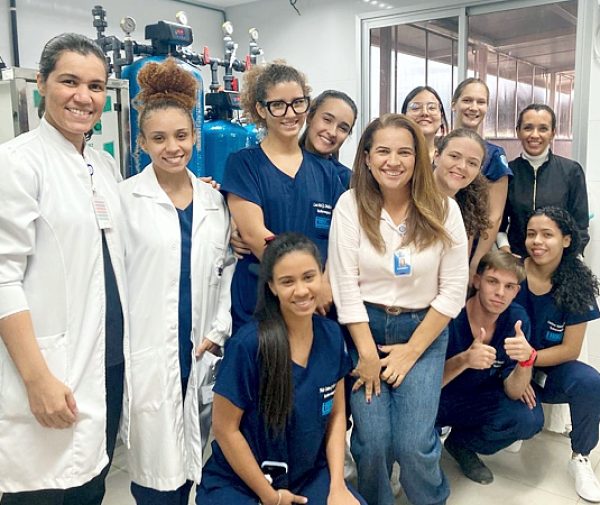 Experiência prática permitiu aos estudantes conhecer a rotina assistencial, a estrutura e a equipe multiprofissional da unidade, referência em atendimento 100% SUS no Espírito Santo. Fotos: Divulgação.