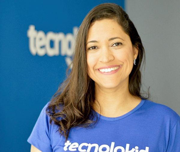 Cynthia Scarpati, fundadora da Tecnolokid, recebe o prestigioso título de Senior Member do IEEE, uma honra concedida a menos de 10% de seus membros no mundo. Fotos: Arquivo Pessoal / Divulgação.