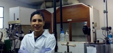 Adriel Martins no laboratório da Casa XXI da PUC-RIO durante a realização do mestrado. Foto: Arquivo Pessoal