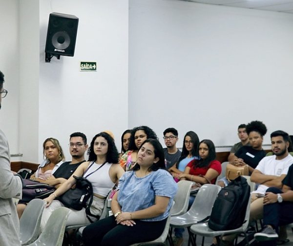 “Direito Digital e Proteção de Dados” foi o tema abordado pelo professor