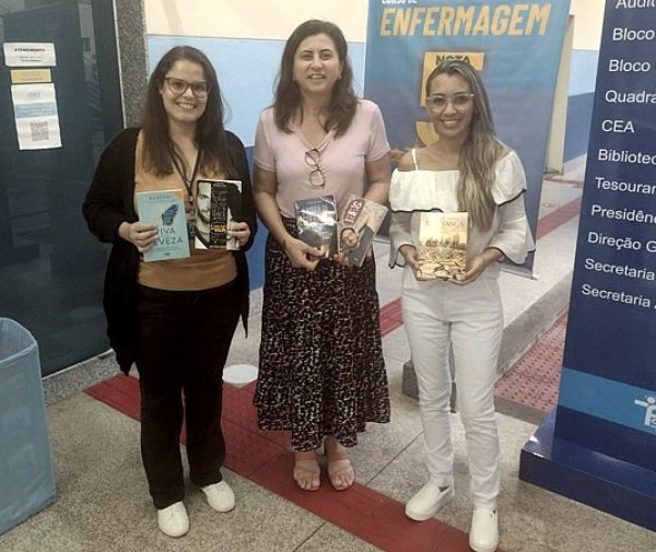 Prof.ª Karina Fonseca, diretora da FAACZ prof.ª Adriana Recla e a enfermeira Daiana Santos. Foto: Divulgação