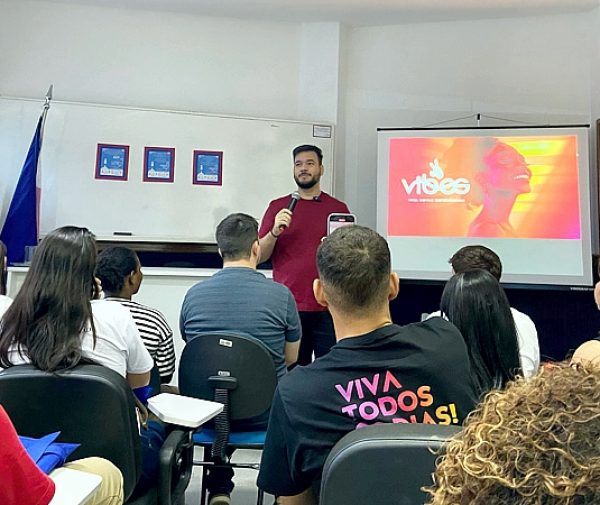 Egresso da FAACZ e fundador da VIBES, Fernando Gregório conta como transformou sua startup em um case de sucesso. Fotos: Divulgação.
